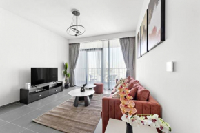 Stylish 1 Bedroom High Floor in Creek Edge